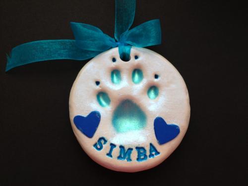 Deluxe paw print example Simba